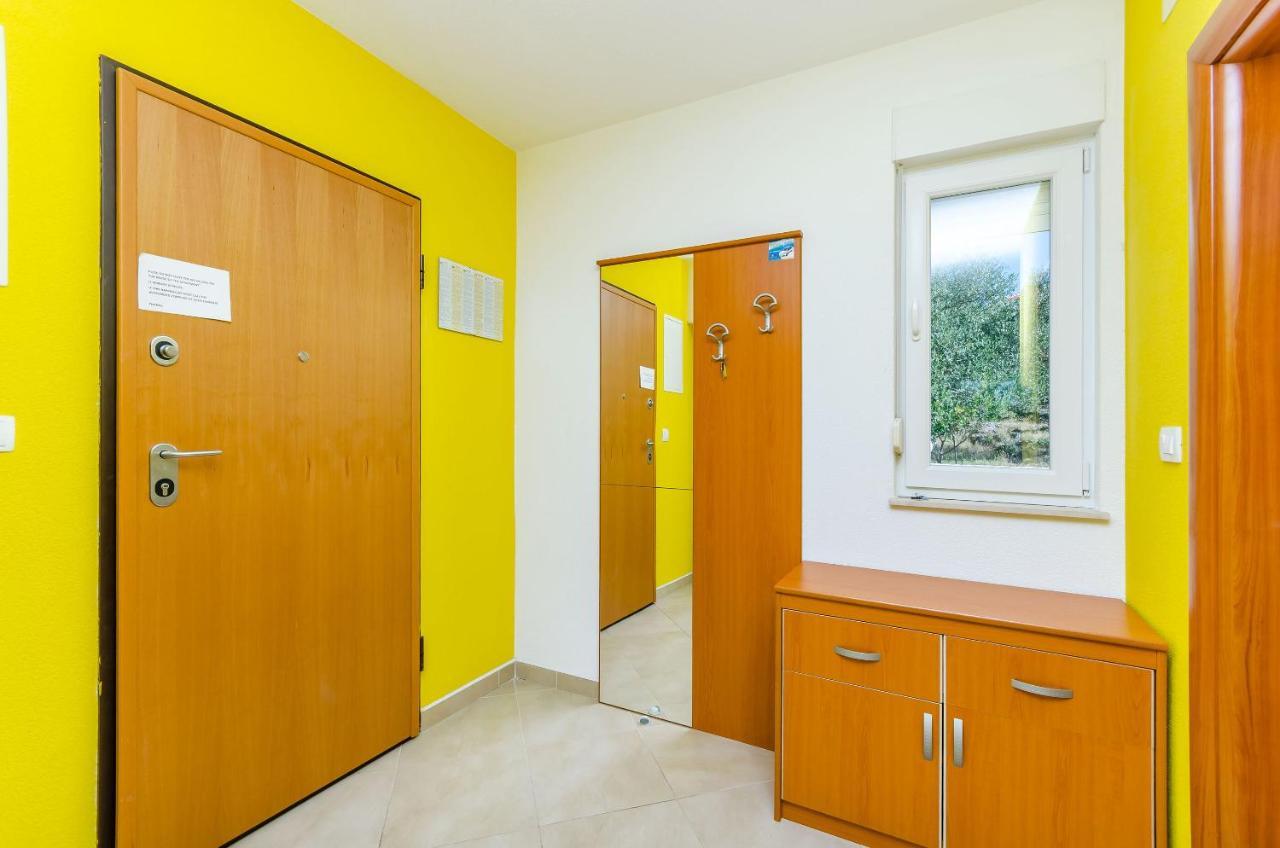 Apartments Melita 特罗吉尔 外观 照片